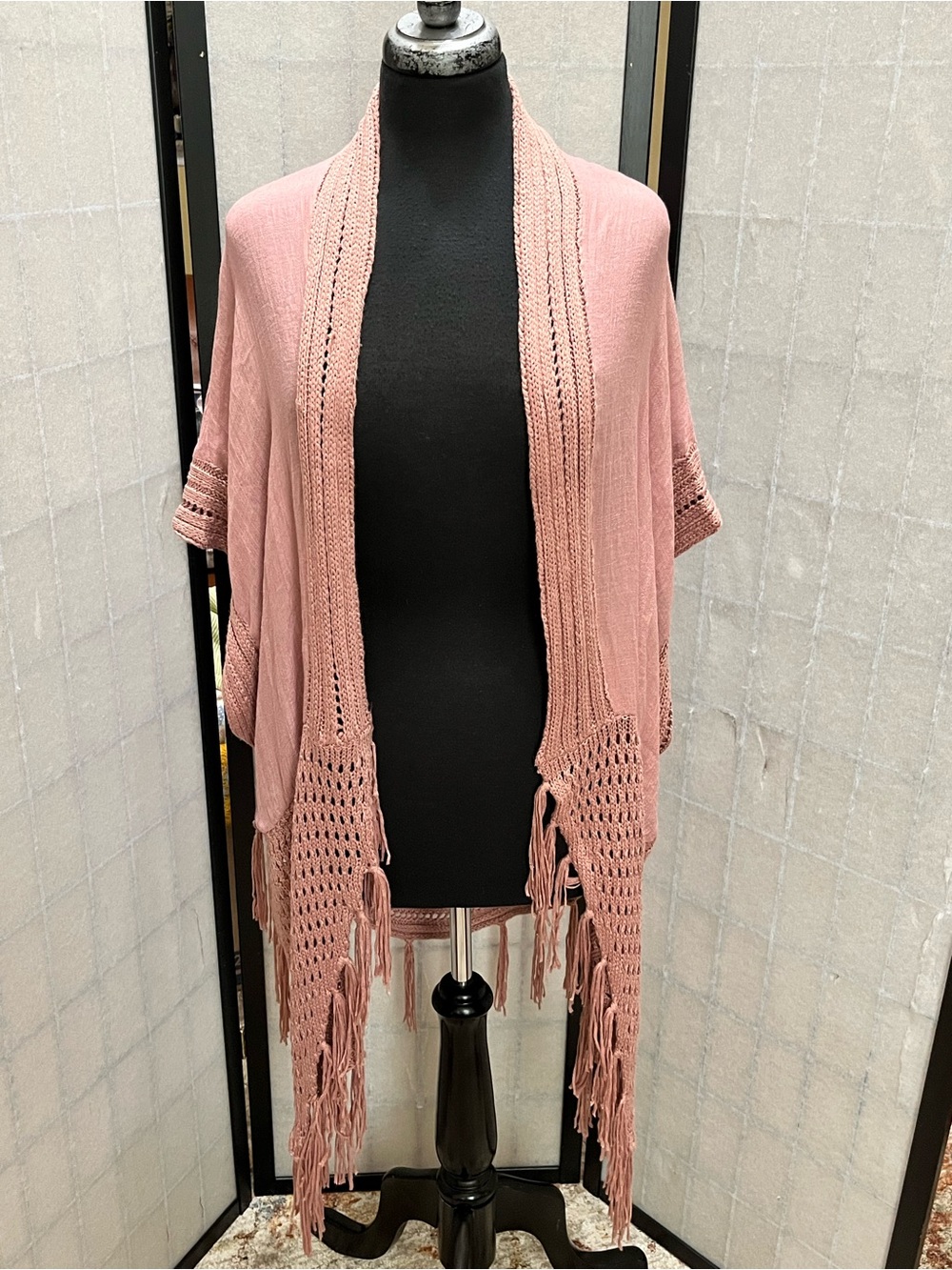 FORGOTTEN GRACE Women's Open-Front Fringe Knit Sweater Cardigan - Pink SIZE S/M